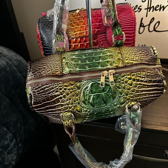 Stylish Multicolor Crocodile Pattern Women Bag (PINK) only - Picture 2 of 4